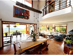 Venta Casa-Finca Campestre, Ubicada en Parcelaciòn-Envigado