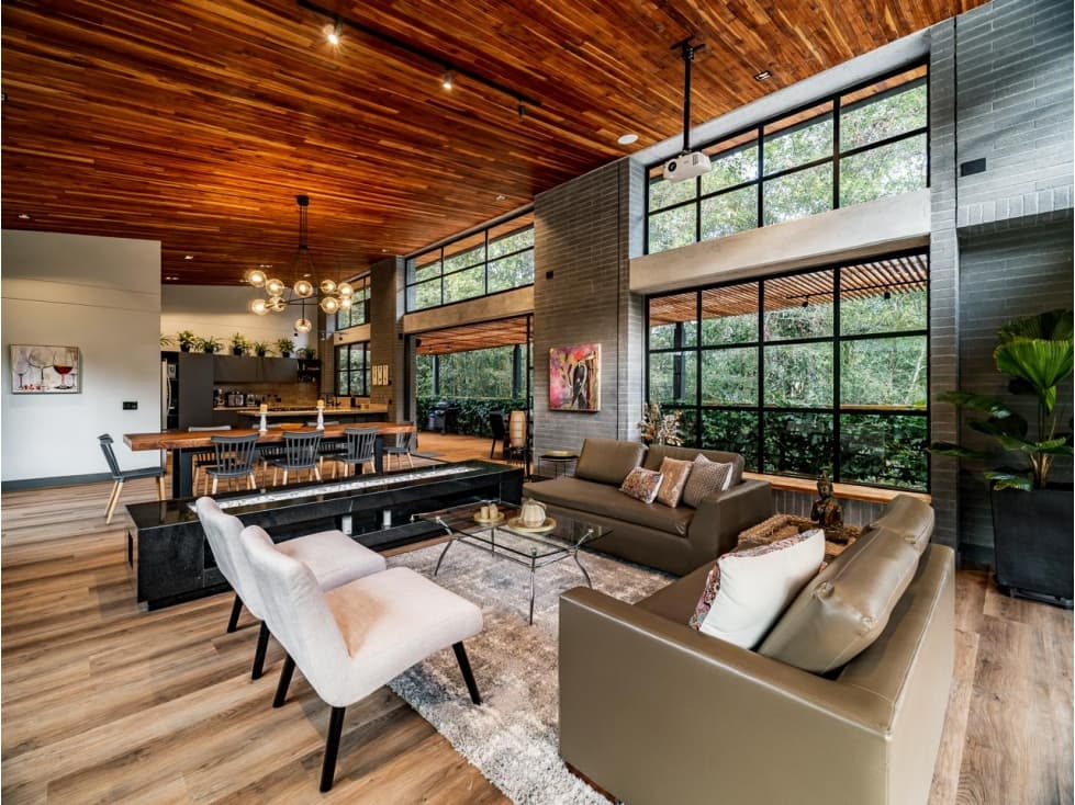 EN VENTA EXCEPCIONAL CASA EN EL RETIRO — foto 1