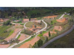 Lotes en Parcelación vía Aeropuerto - Autopista