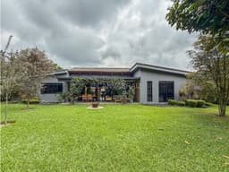 VENTA DE CASA EN PARCELACIÓN RIONEGRO EL TABLAZO