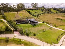 Venta de Casa Campestre en Parcelación El Retiro