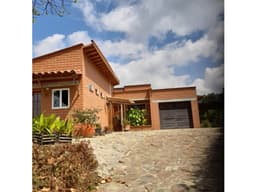 VENTA CASA CAMPESTRE EN PARCELACION EN GUARNE