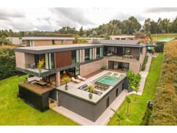 VENTA DE CASA EN CONDOMINIO ALTO DE PALMAS