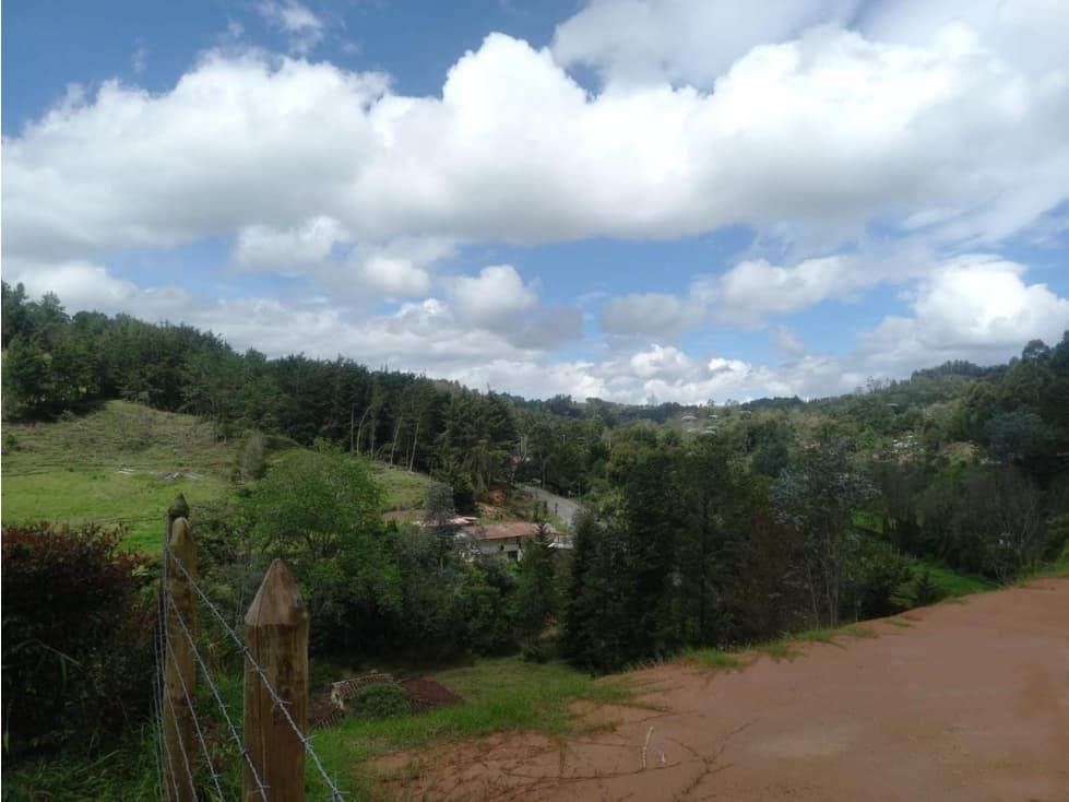 VENTA DE LOTE INDPENDIENTE VEREDA EL CHUSCAL — foto 2