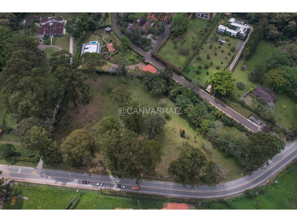 Lote independiente de Uso mixto en Llanogrande — foto 2