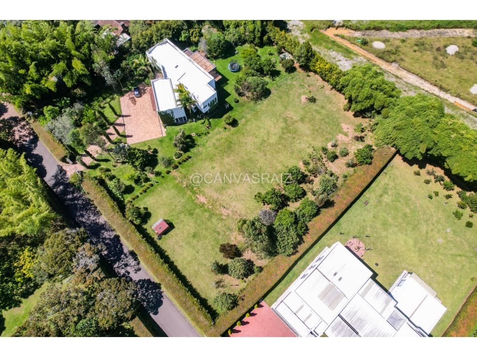 Lote en parcelación en Llanogrande — foto 2
