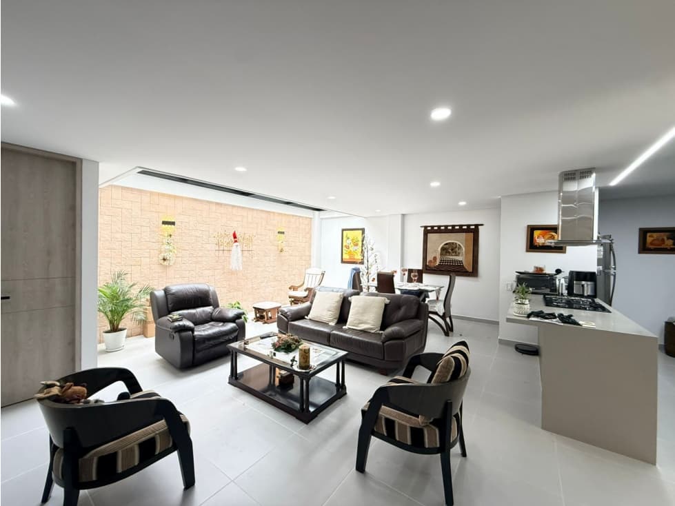VENTA DE CASA EN UNIDAD CERRADA LLANOGRANDE  — foto 3