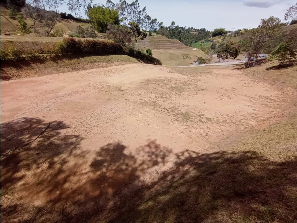 LOTE EN PARCELACIÓN SECTOR AEROPUERTO — foto 3