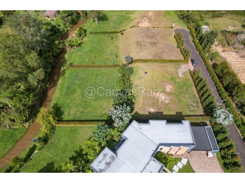 LOTE EN PARCELACION EN EL RETIRO — foto 3