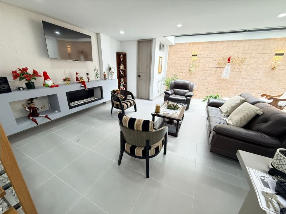 VENTA DE CASA EN UNIDAD CERRADA LLANOGRANDE  — foto 6