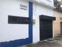 LOCAL DISPONIBLE PARA ARRIENDO EN EL CENTRO DE LA CIUDAD