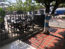 CASA DISPONIBLE PARA VENTA BARRIO SUCRE