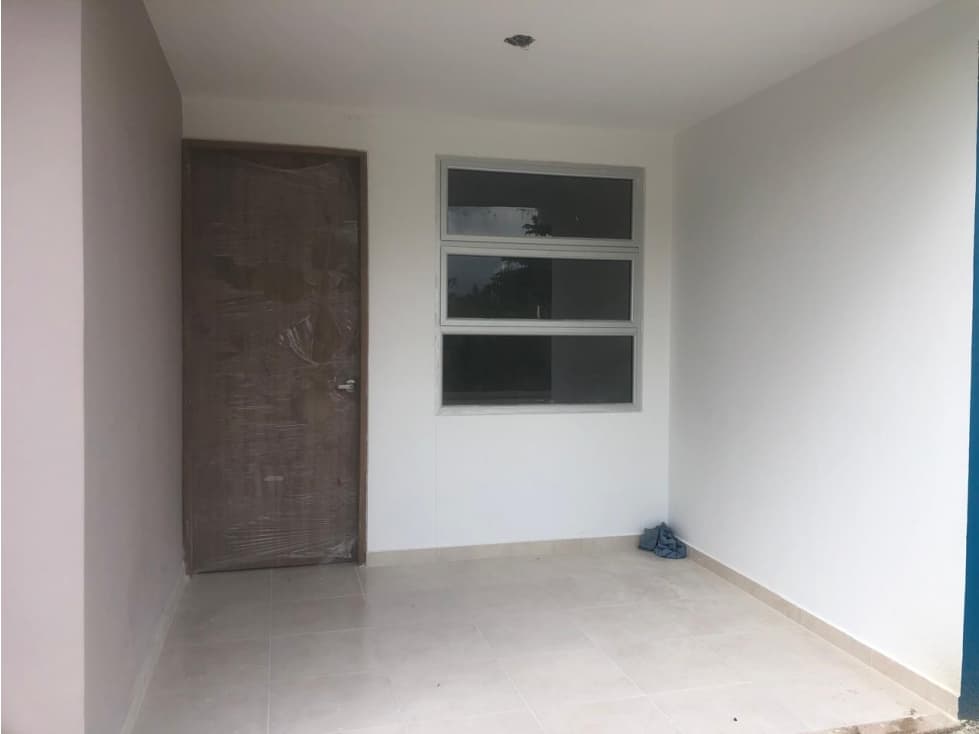 CASA DISPONIBLE EN VENTA URB. ALBORAYA — foto 2