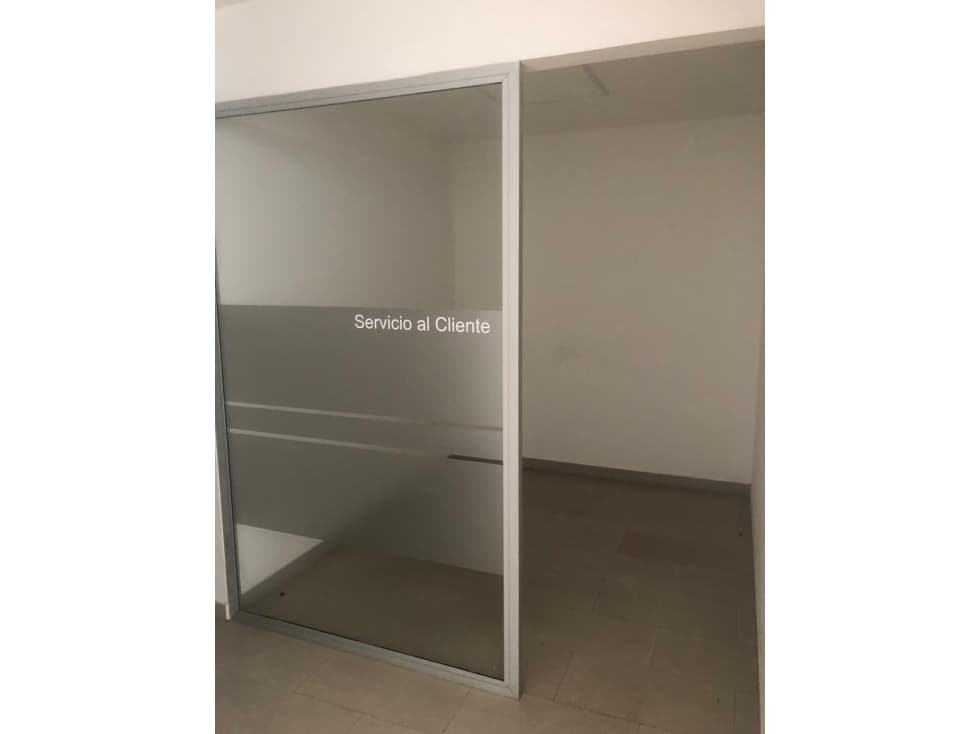 LOCAL COMERCIAL DISPONIBLE PARA ARRIENDO — foto 4