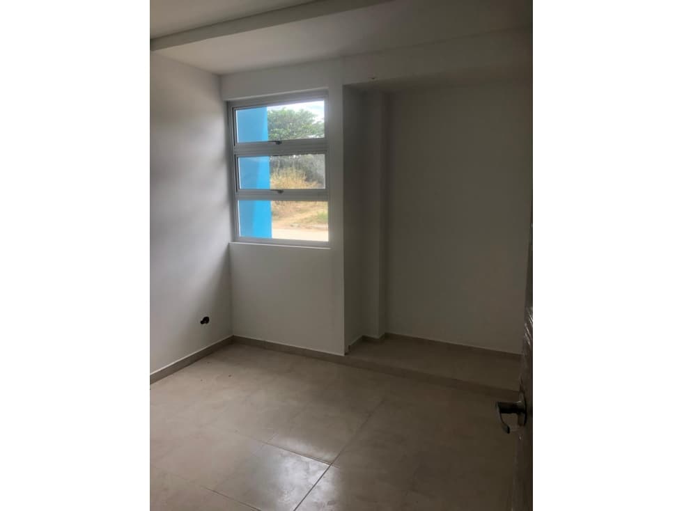 CASA DISPONIBLE EN VENTA URB. ALBORAYA — foto 4