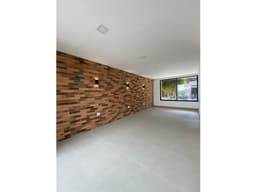 Casa Unifamiliar en Venta en Medellín Amplia y Moderna