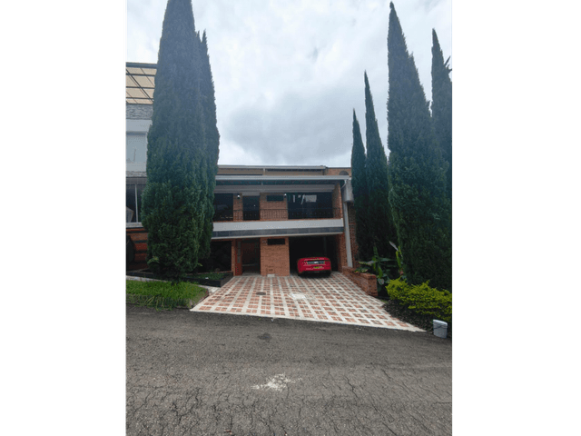 Casa en Venta en Sabaneta Sector La Doctora | en Unidad Cerrada