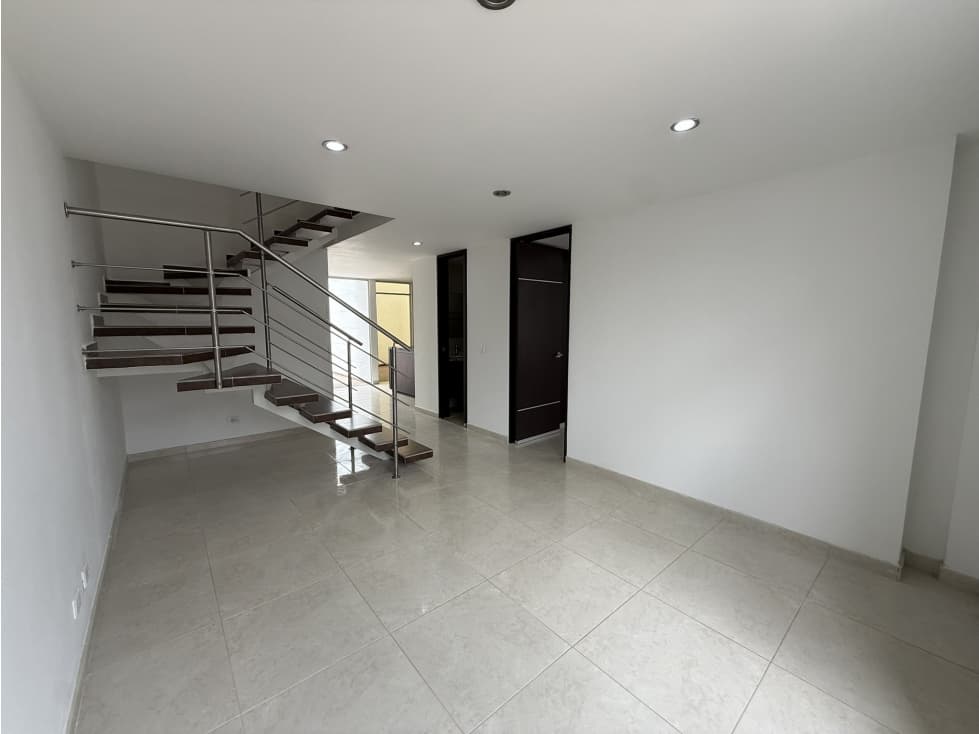 VENTA CASA CONJUNTO CERRADO MODERNO - NORTE AVENIDA CENTENARIO — foto 1