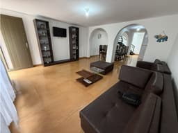 VENTA AMPLIA CASA DE 3 NIVELES EN CUBA - PEREIRA