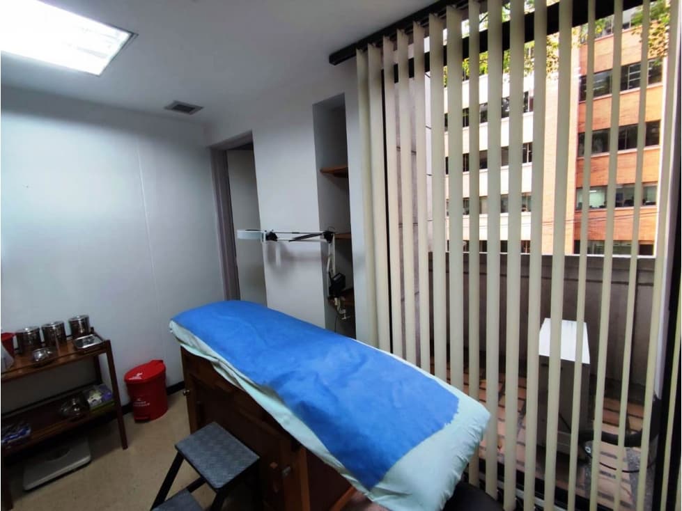 Oficina en edifcio de Milla de Oro - Poblado — foto 4