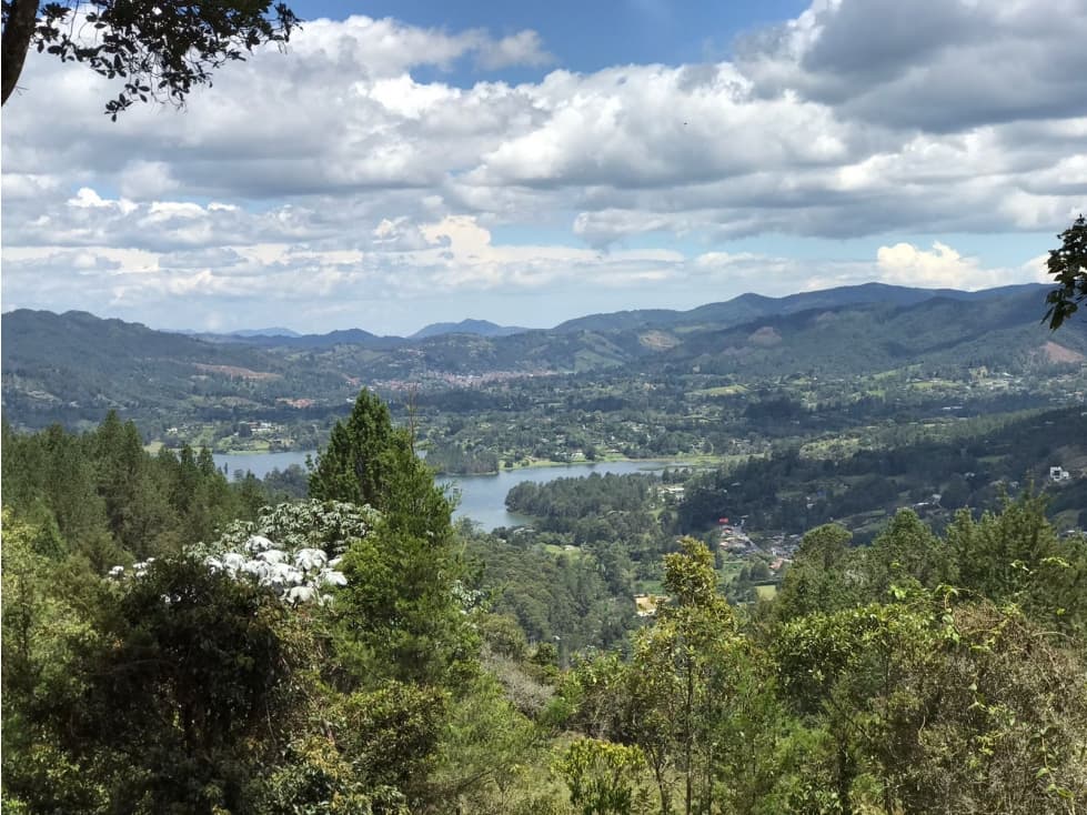 Venta de lote en parcelación en el Retiro — foto 2