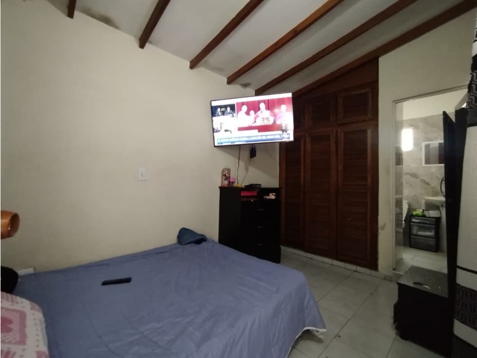 CASA EN VENTA EN ROBLEDO MEDELLIN DOS NIVELES — foto 3