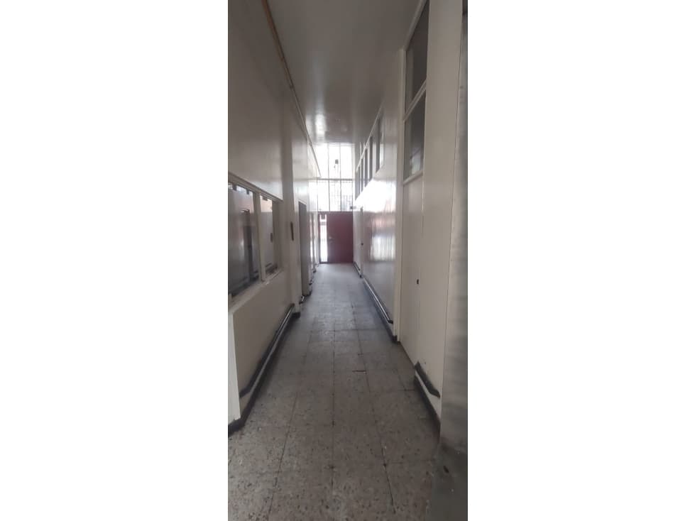 BODEGA PARA LA VENTA EN TOBERÍN, BOGOTA — foto 2