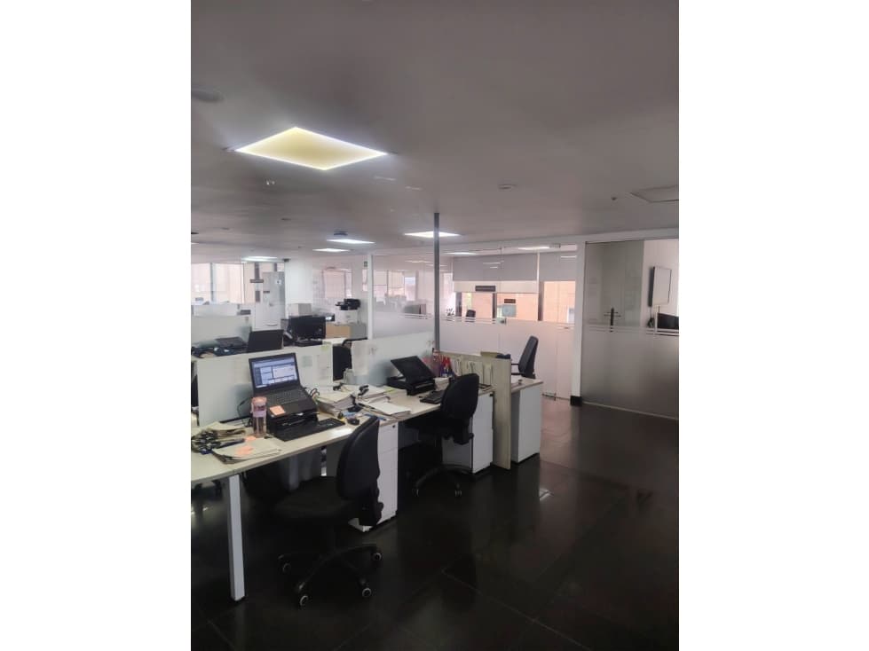 ARRIENDO OFICINAS AV CHICLE — foto 1