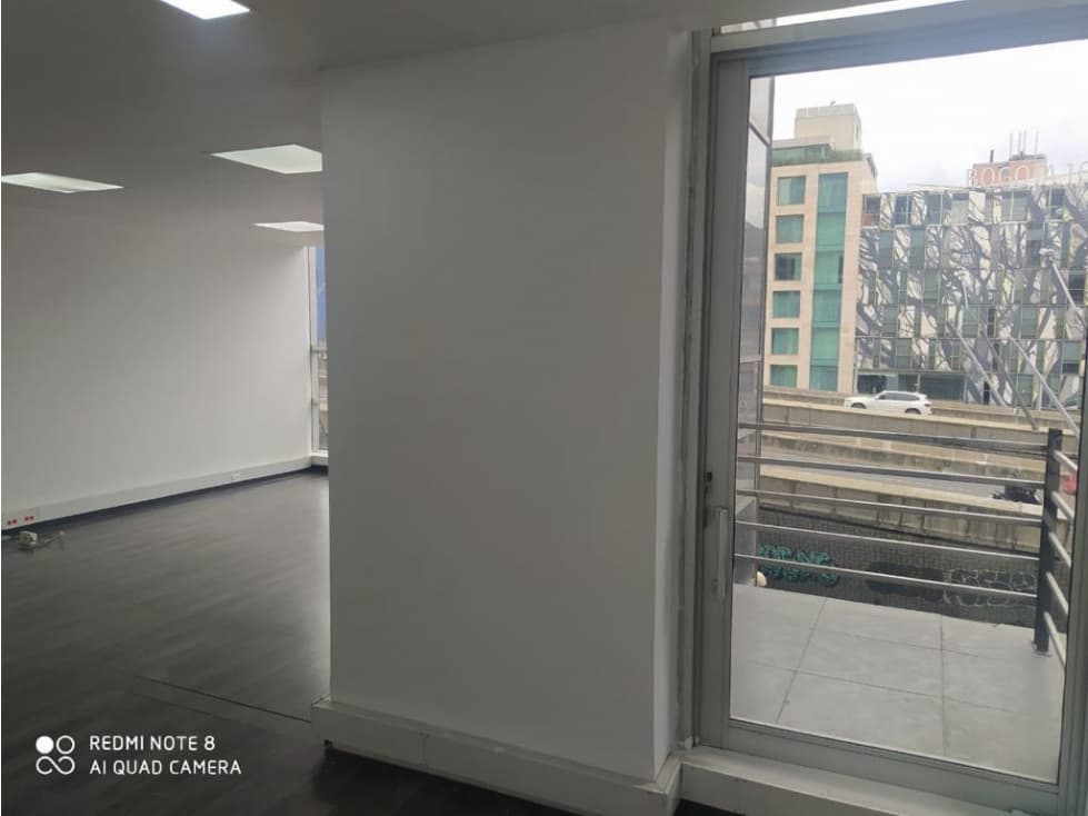 ARRIENDO OFICINAS EN BARRIO CHICO — foto 5