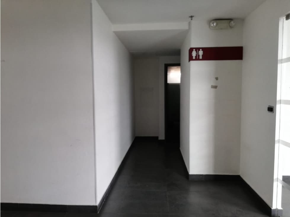 ARRIENDO OFICINAS BARRIO CHICO — foto 4