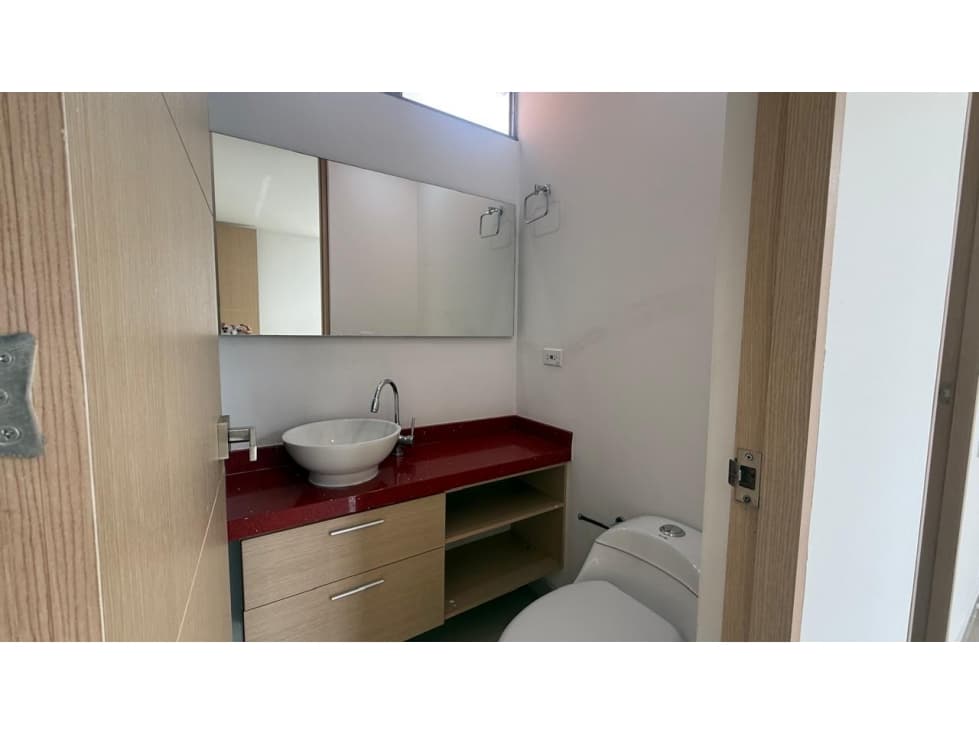 APARTMENTO EN ENVIGADO LA INTERMEDIA — foto 2