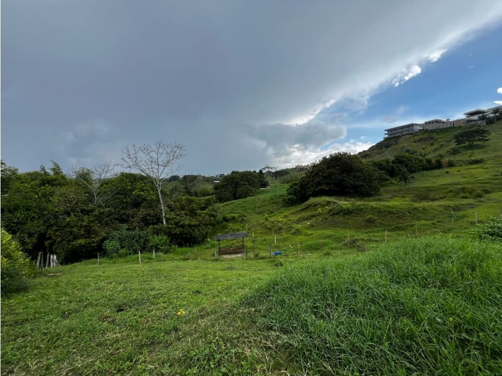 Lote en venta en Cerritos Sector Malabar — foto 1