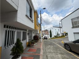 Casa esquinera en venta Pereira
