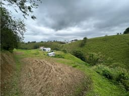 Lote Campestre Esquinero en Venta: Vía Altagracia Condina
