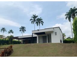 Venta de Casa Campestre en Cerritos Pereira