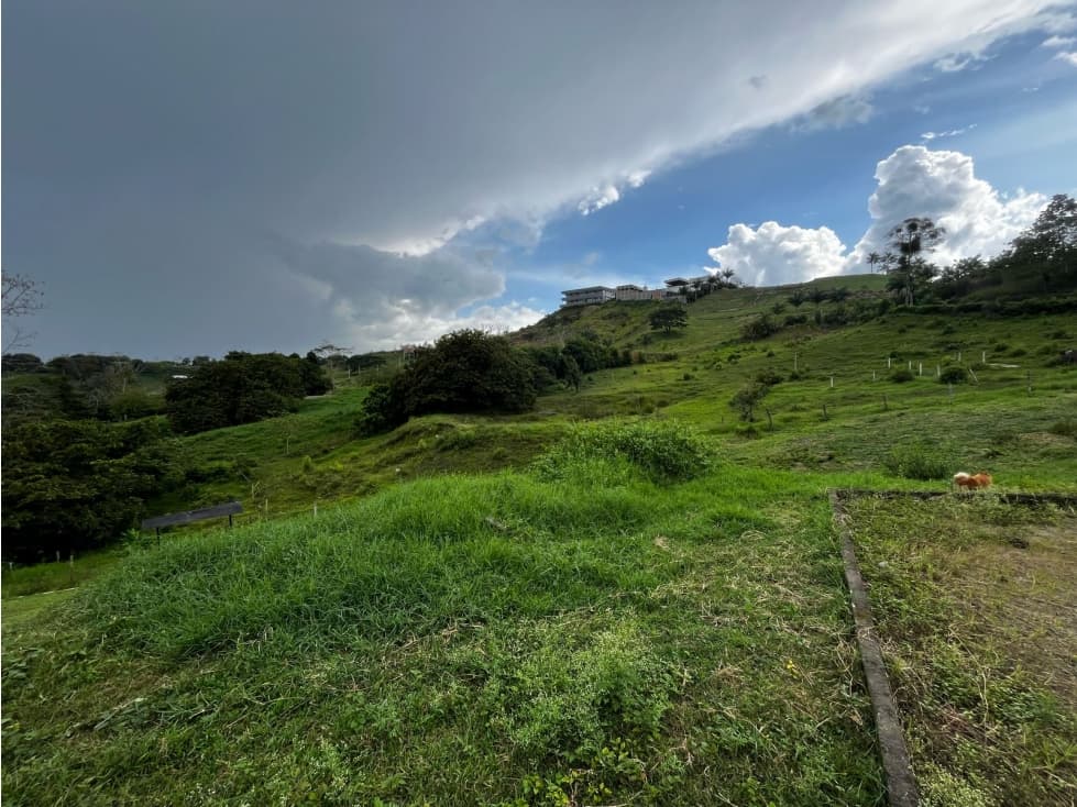 Lote en venta en Cerritos Sector Malabar — foto 2