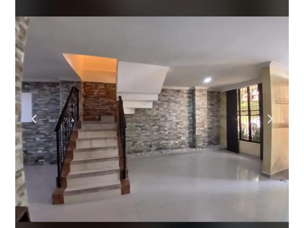 Casa de 4 niveles e venta corales — foto 2