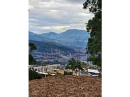 Vendo lote en Envigado sector Arenales