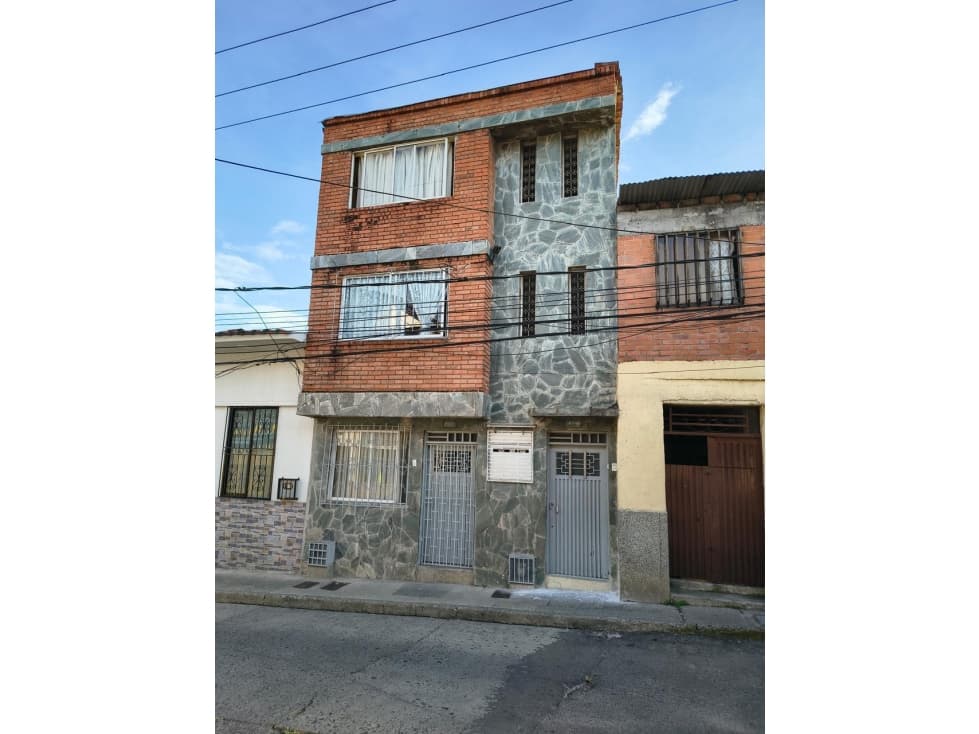 VENTA EDIFICIO DE APARTAMENTOS BARRIO SAN CAYETANO — foto 1