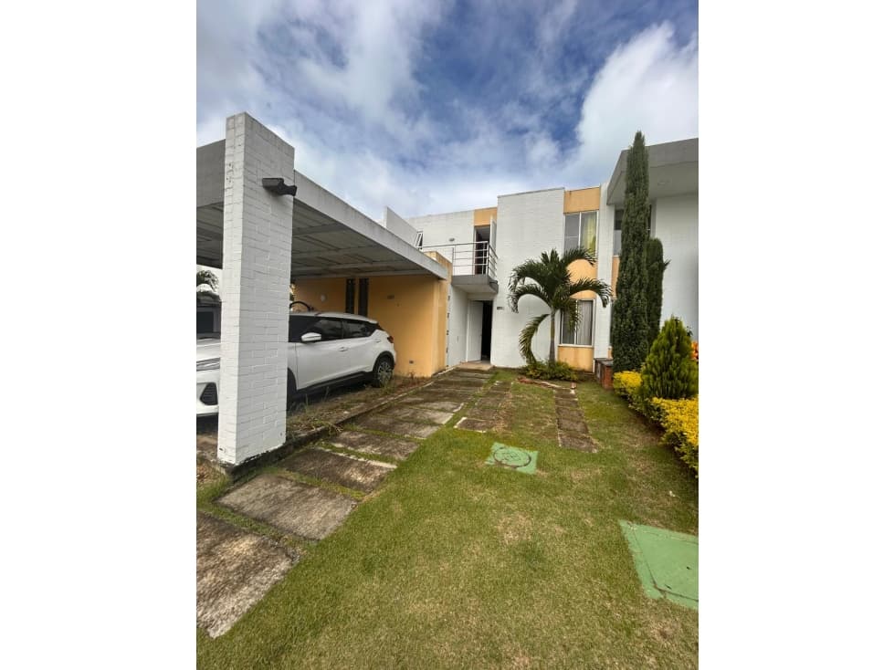 VENTA CASA EN GIRASOLES DEL CASTILLO JAMUNDI — foto 1