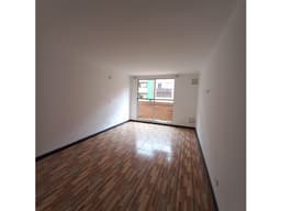 Se arrienda apartamento en los Alamos T9233