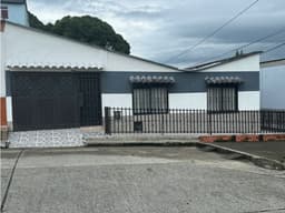VENDO CASA EN EL BARRIO LAS ACACIAS EN ARMENIA QUINDIO