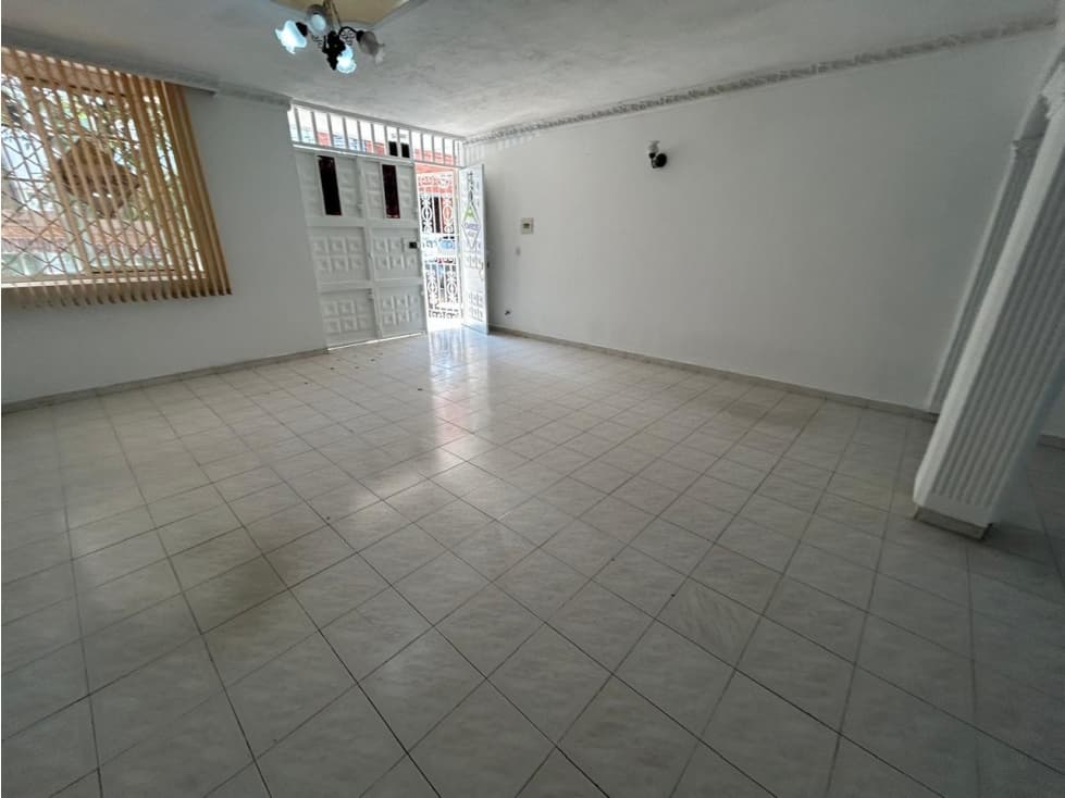 ARRIENDO CASA BARRIO EL PRADO — foto 4
