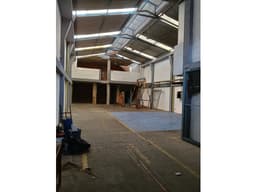 SE VENDE BODEGA INDUSTRIAL BARRIO CARVAJAL