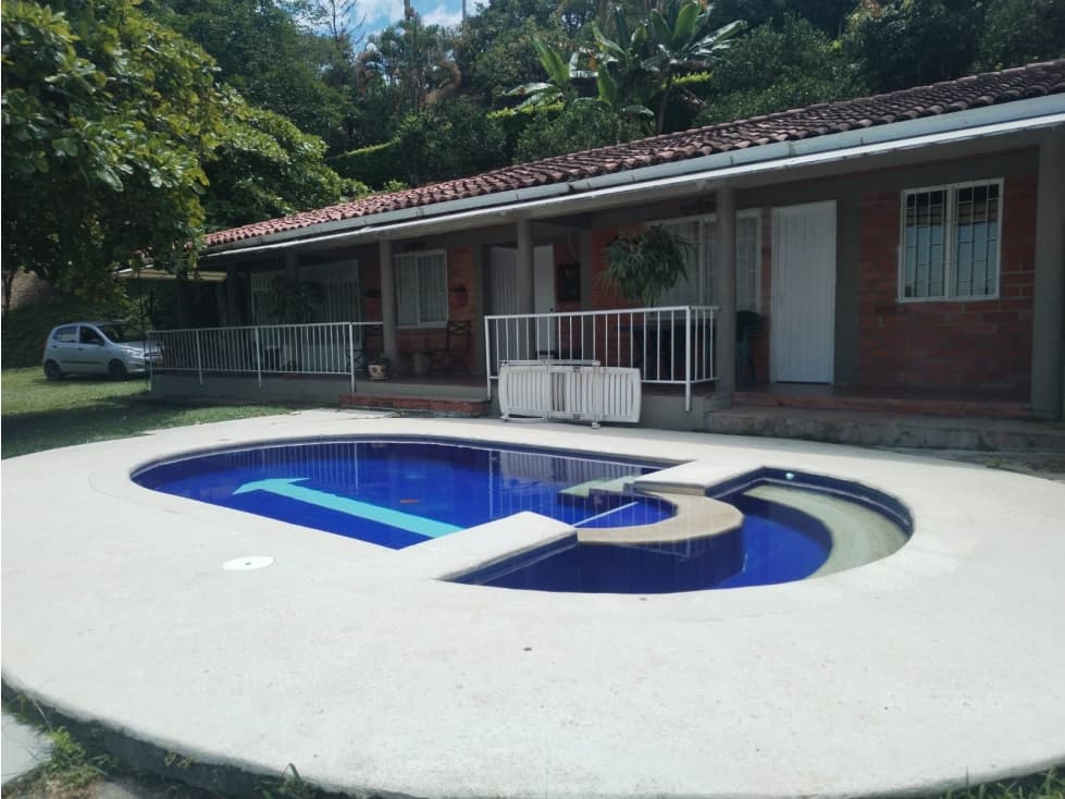 Venta de casa campestre en la Cabaña — foto 2
