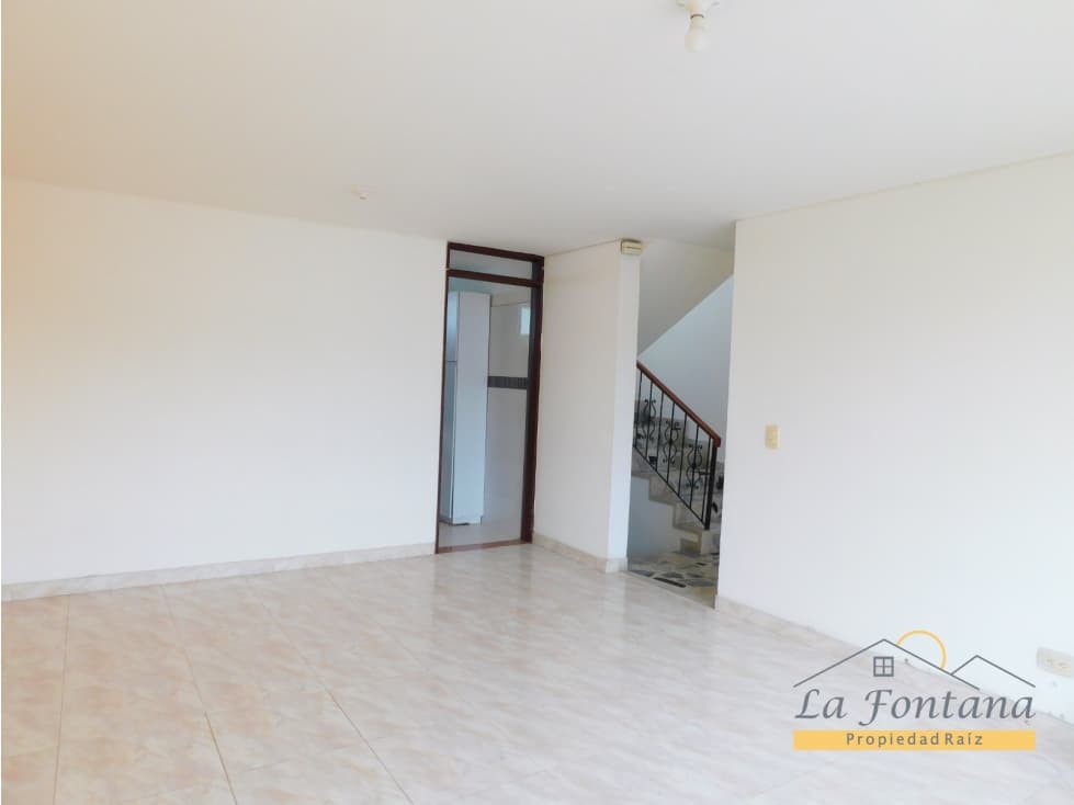 Venta de casa en la Leonora — foto 2
