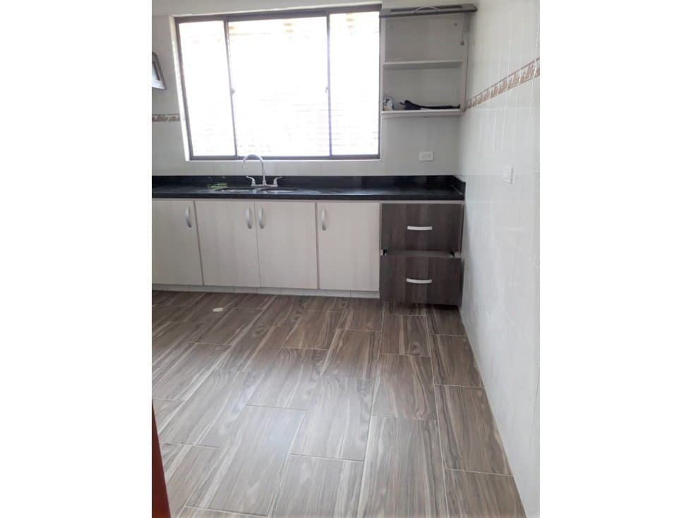 Venta de casa en la Alhambra — foto 3