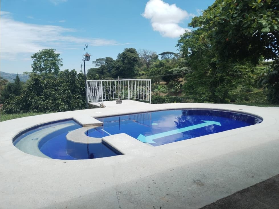 Venta de casa campestre en la Cabaña — foto 1