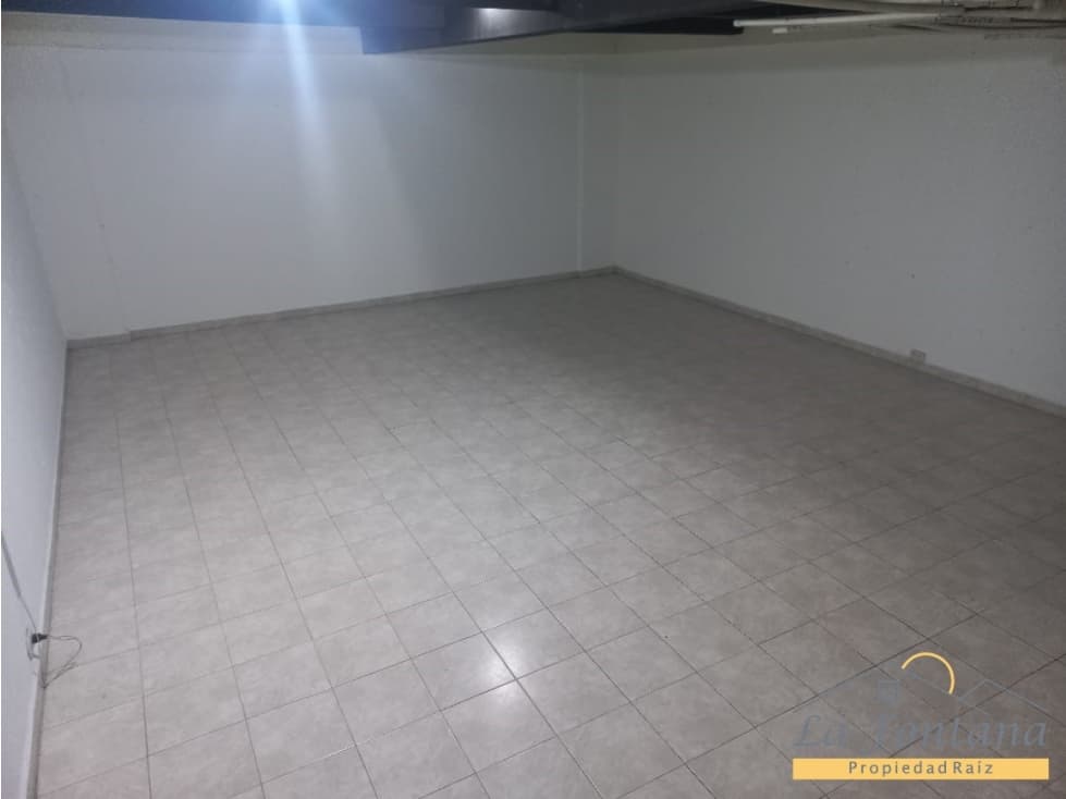Venta de local en la Av. Centenario — foto 4