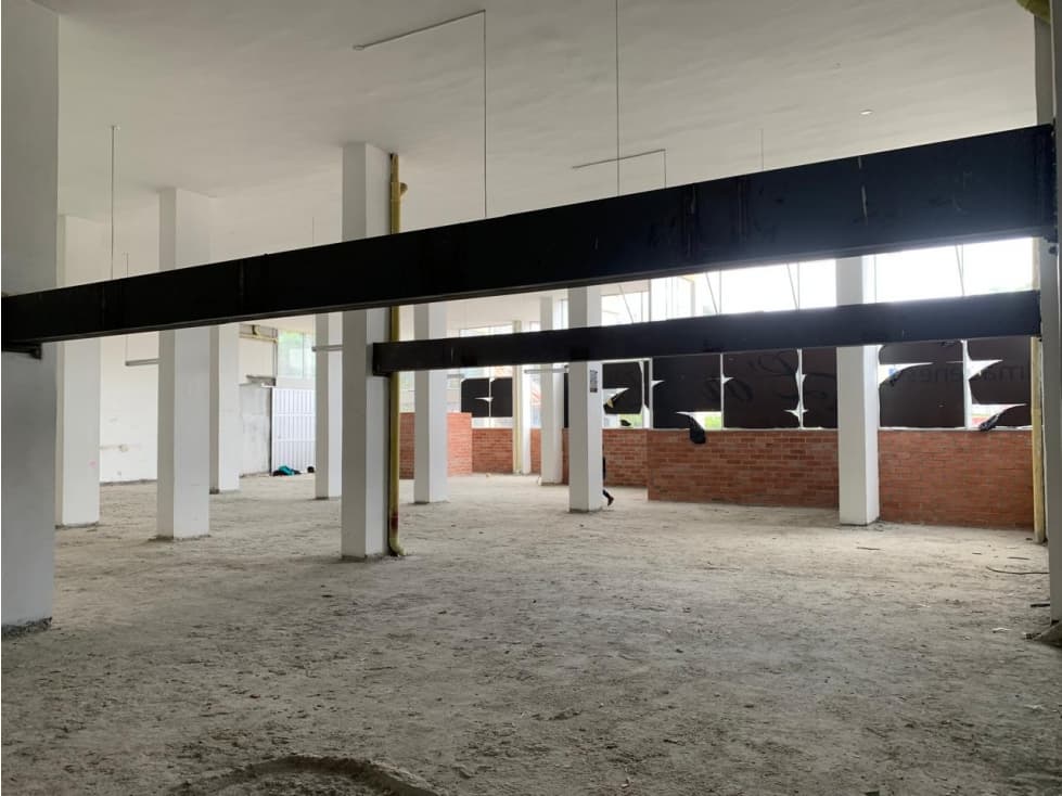 Venta de bodega en Alta Suiza — foto 1